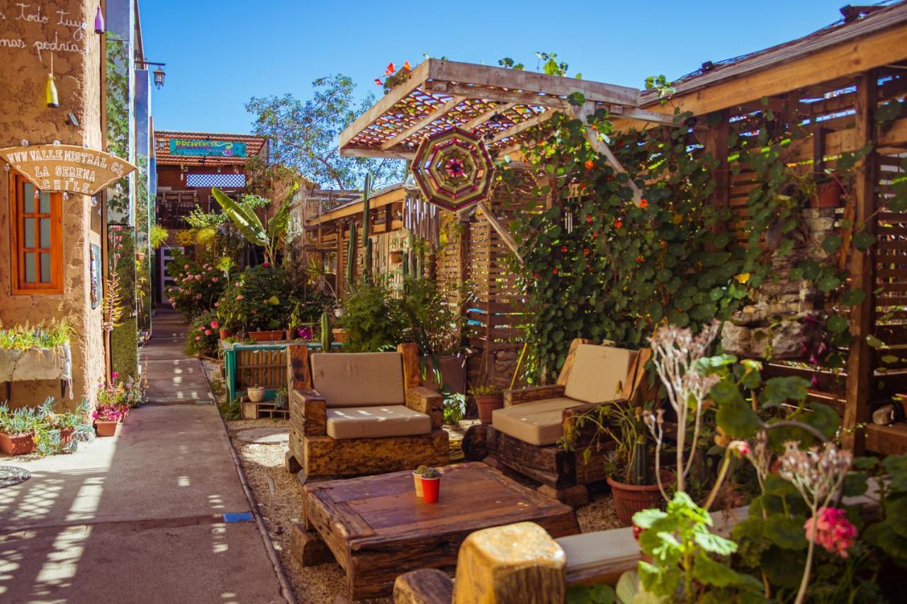 Hostal Valle Mistral La Serena Exterior photo
